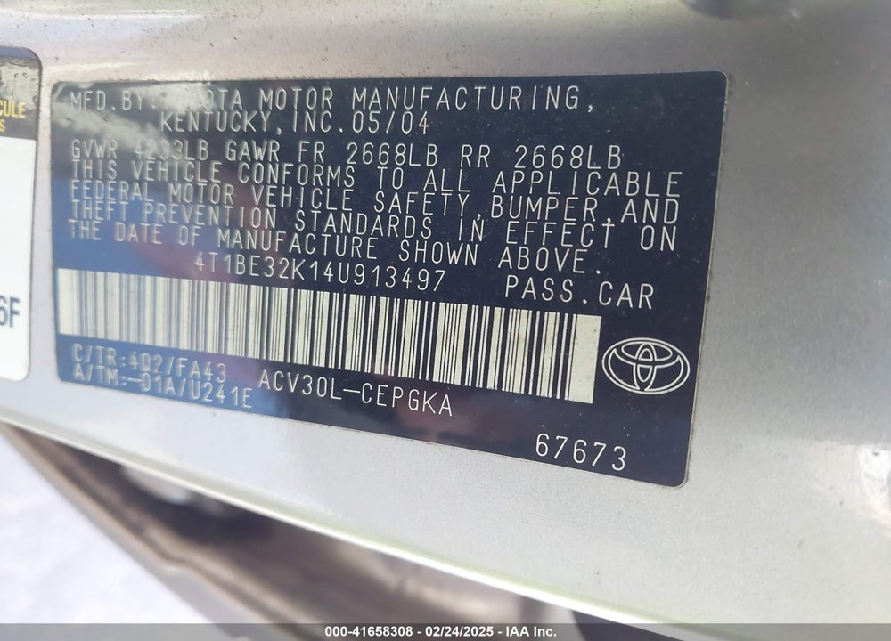 2004 TOYOTA CAMRY XLE VIN: 4T1BE32K14U913497