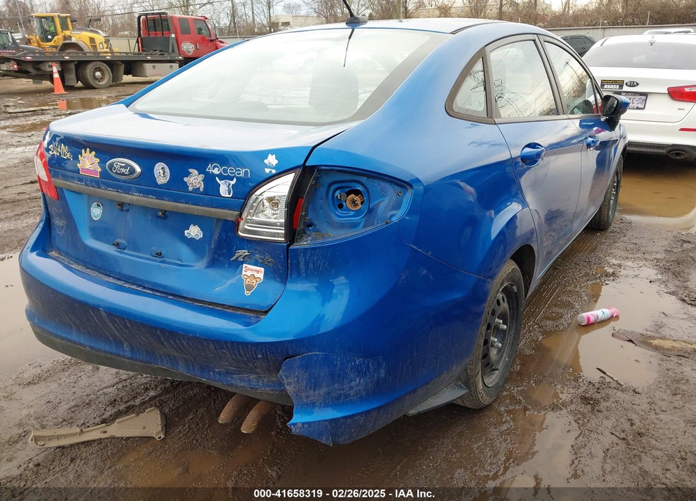 2011 FORD FIESTA VIN: 3FADP4AJ4BM179791