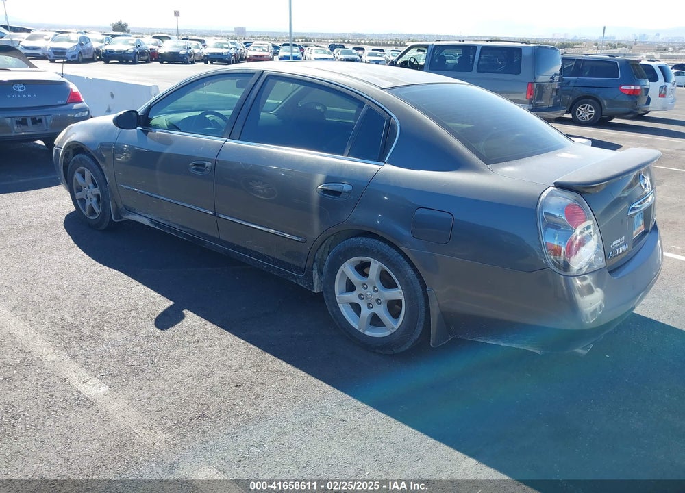 2005 NISSAN ALTIMA 3.5 SL VIN: 1N4BL11D45N455716
