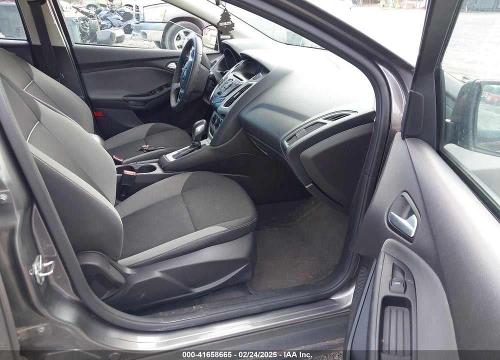 2014 FORD FOCUS VIN: 1FADP3K28EL301687