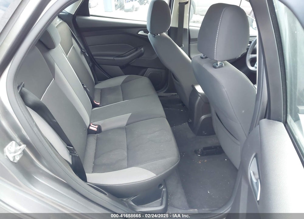 2014 FORD FOCUS VIN: 1FADP3K28EL301687