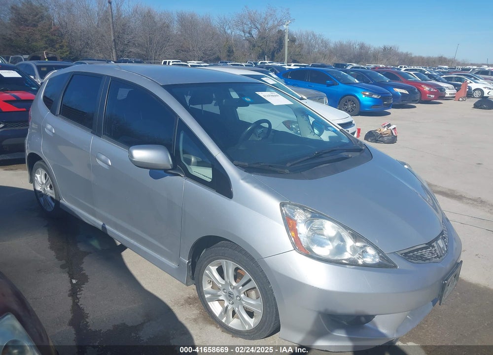 2011 HONDA FIT SPORT VIN: JHMGE8H59BS002382