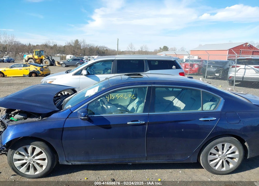 2013 HONDA ACCORD VIN: 1HGCR3F84DA033697