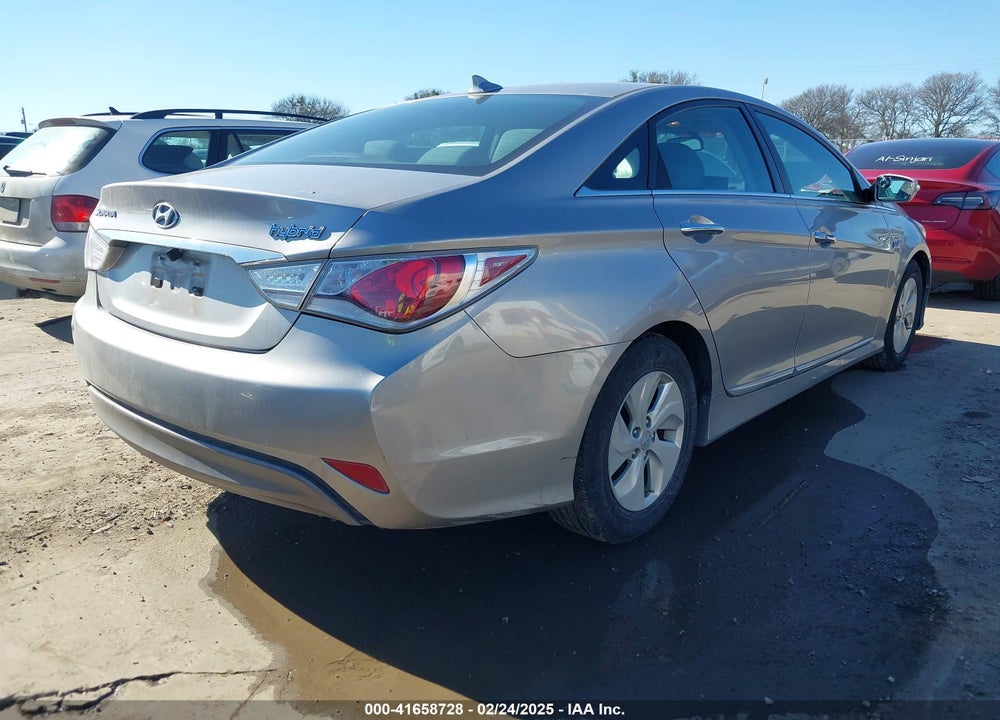 2013 HYUNDAI SONATA HYBRID VIN: KMHEC4A43DA077446