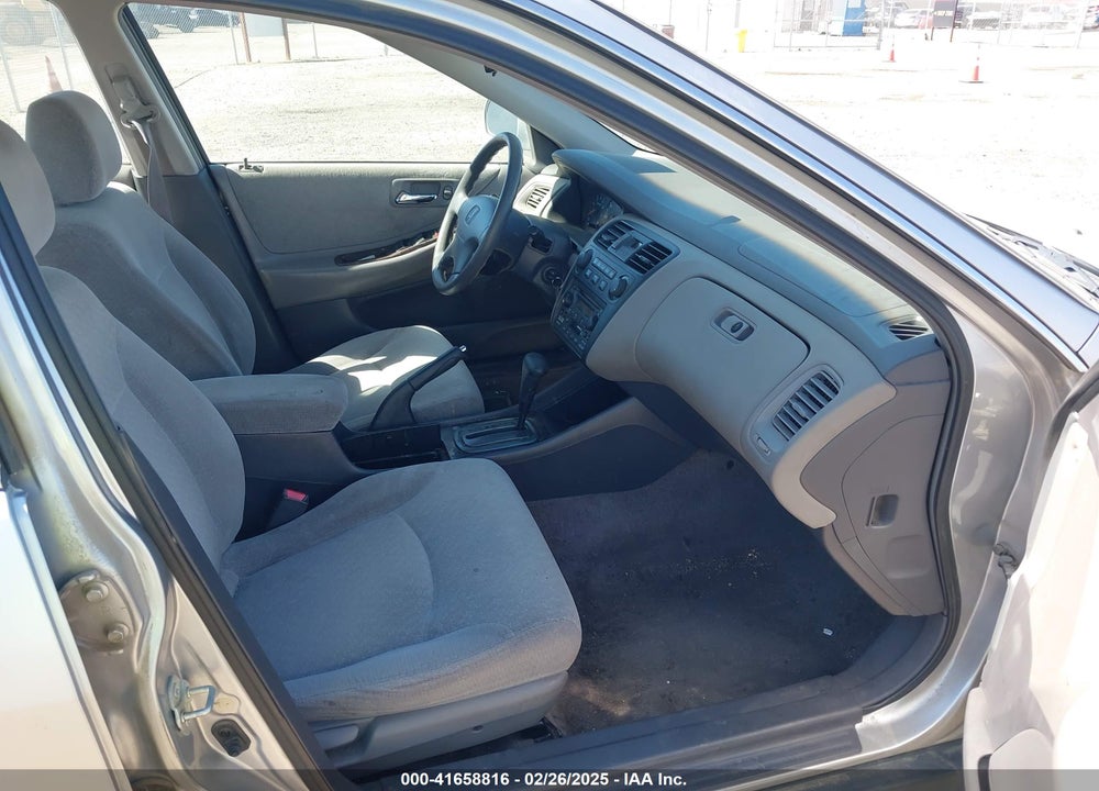 2002 HONDA ACCORD 2.3 EX/2.3 SE VIN: JHMCG66812C019990