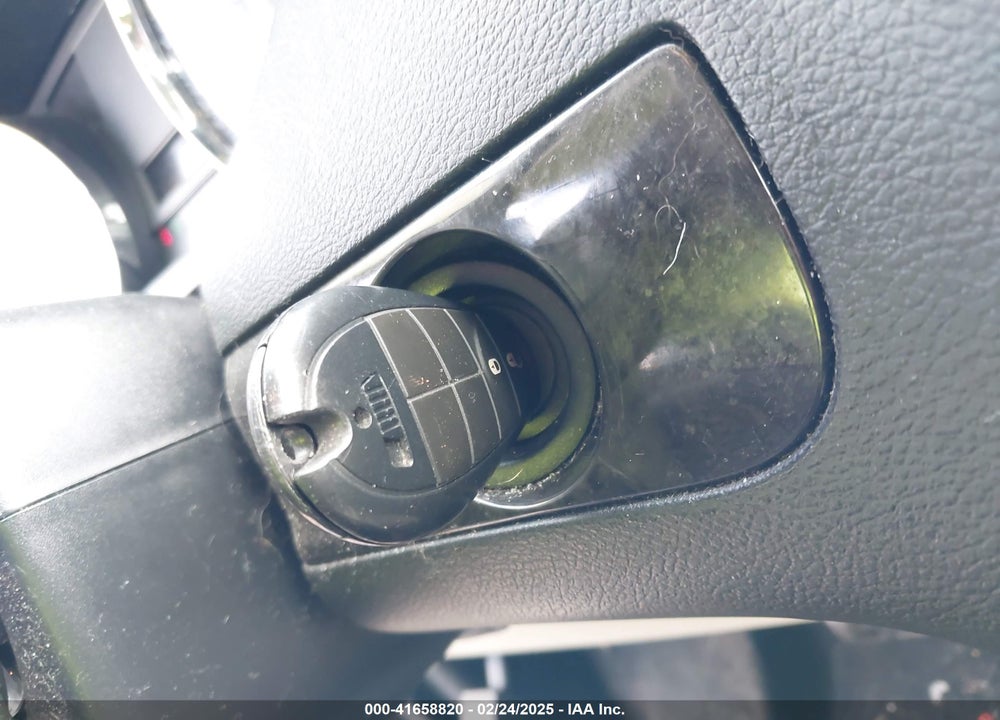 2013 DODGE GRAND CARAVAN VIN: 2C4RDGBG2DR668392