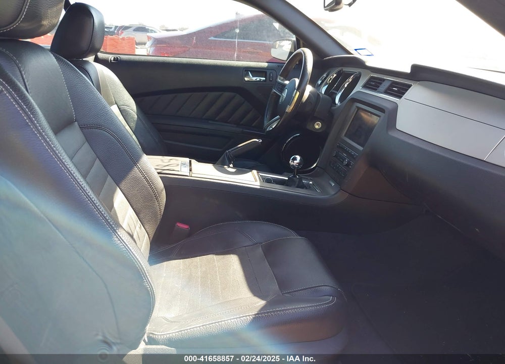2011 FORD MUSTANG GT PREMIUM VIN: 1ZVBP8FF0B5137425
