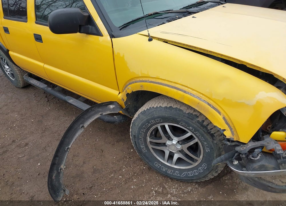 2003 CHEVROLET S-10 LS VIN: 1GCDT13X43K168658