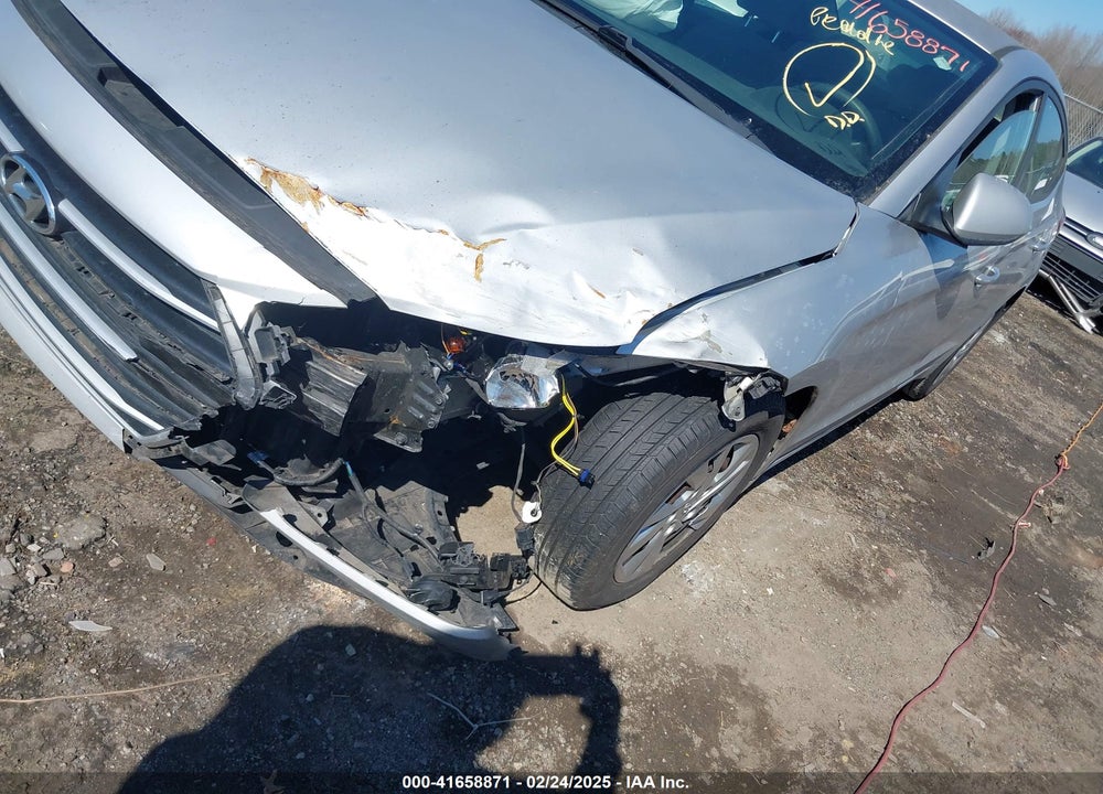 2017 HYUNDAI ELANTRA SE VIN: KMHD74LF0HU094207