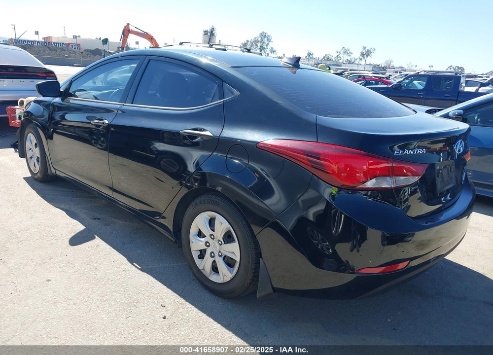 2016 HYUNDAI ELANTRA VIN: KMHDH4AE1GU542959