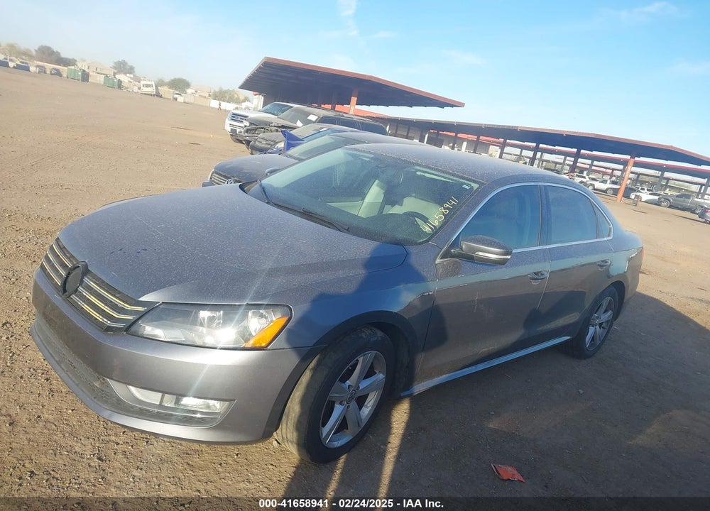 2015 VOLKSWAGEN PASSAT VIN: 1VWAT7A38FC117925