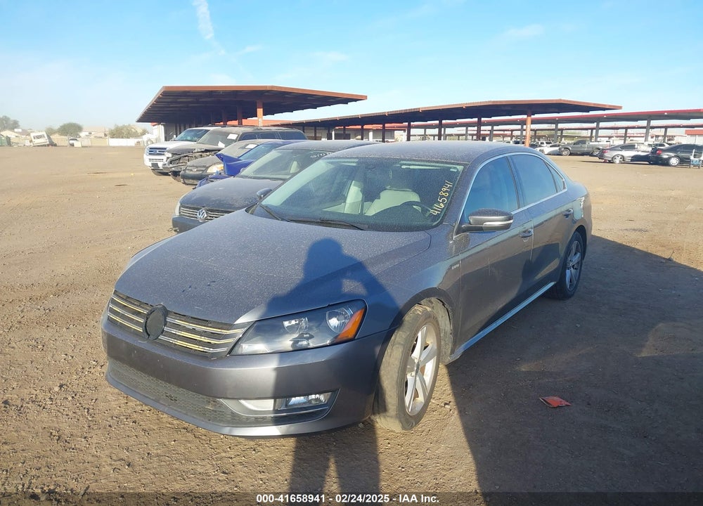 2015 VOLKSWAGEN PASSAT VIN: 1VWAT7A38FC117925