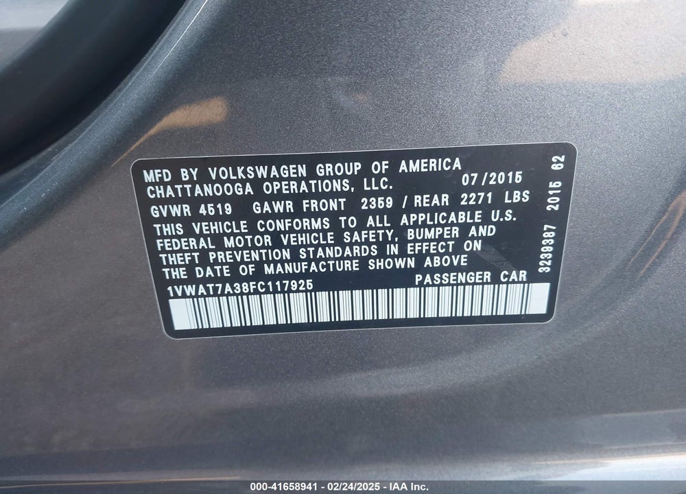2015 VOLKSWAGEN PASSAT VIN: 1VWAT7A38FC117925