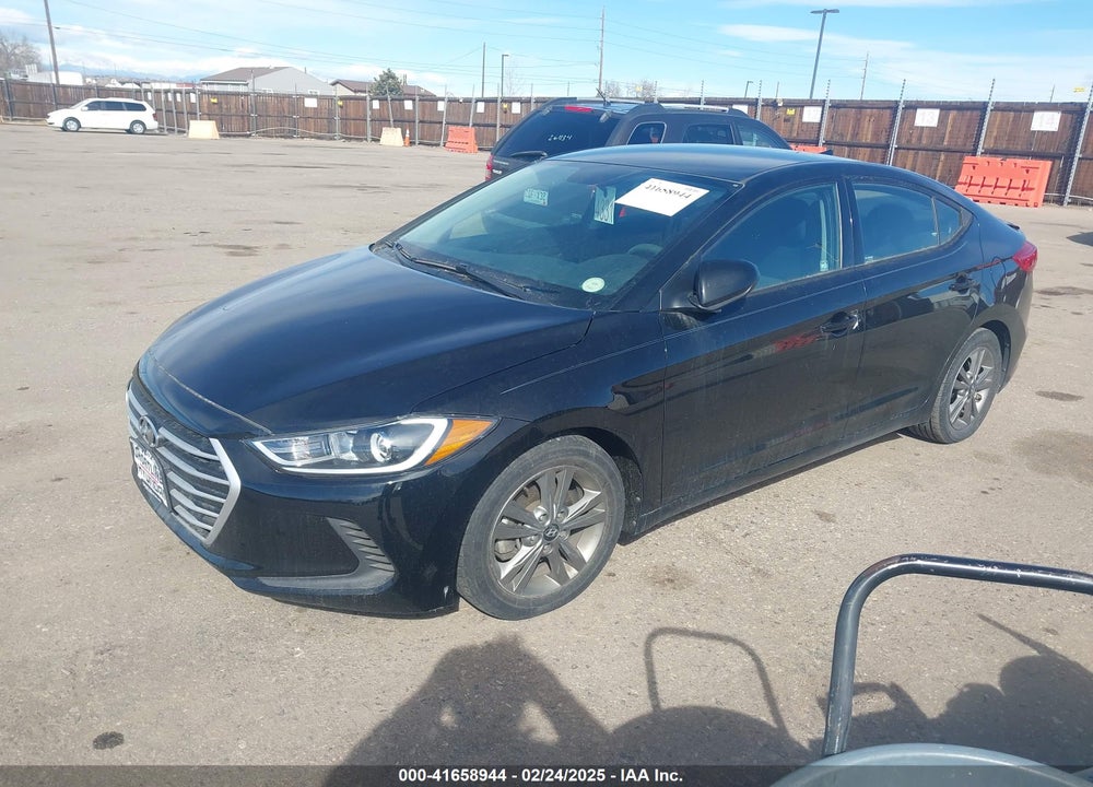 2018 HYUNDAI ELANTRA VIN: 5NPD84LF0JH225136