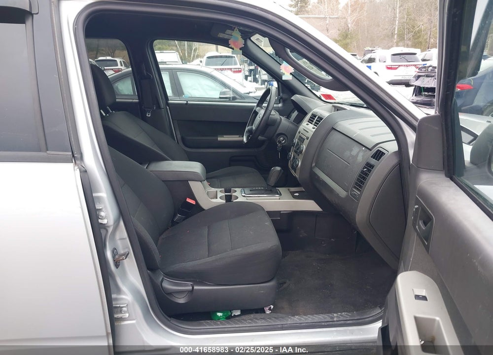 2010 FORD ESCAPE VIN: 1FMCU9DG7AKA62591