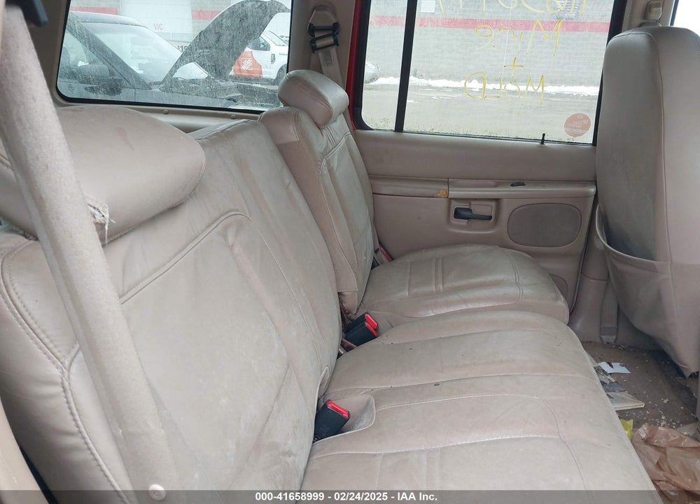 2000 FORD EXPLORER XLT VIN: 1FMZU73E6YZB45770