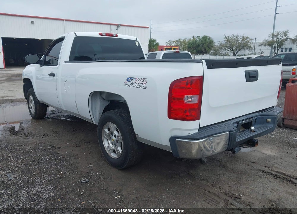 2007 CHEVROLET SILVERADO 1500 WORK TRUCK VIN: 1GCEC14C17Z516588