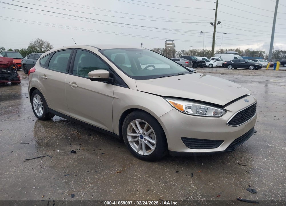 2017 FORD FOCUS SE VIN: 1FADP3K21HL262395