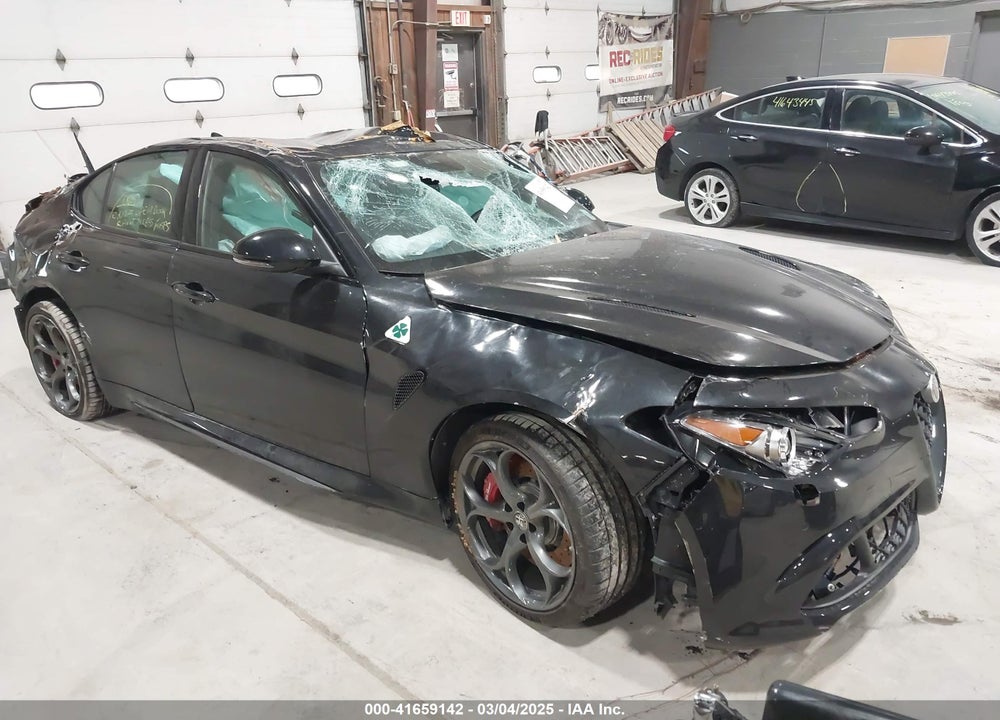 2023 ALFA ROMEO GIULIA VIN: ZARFAMEV0P7673462