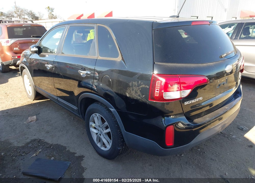 2014 KIA SORENTO VIN: 5XYKT3A62EG544733