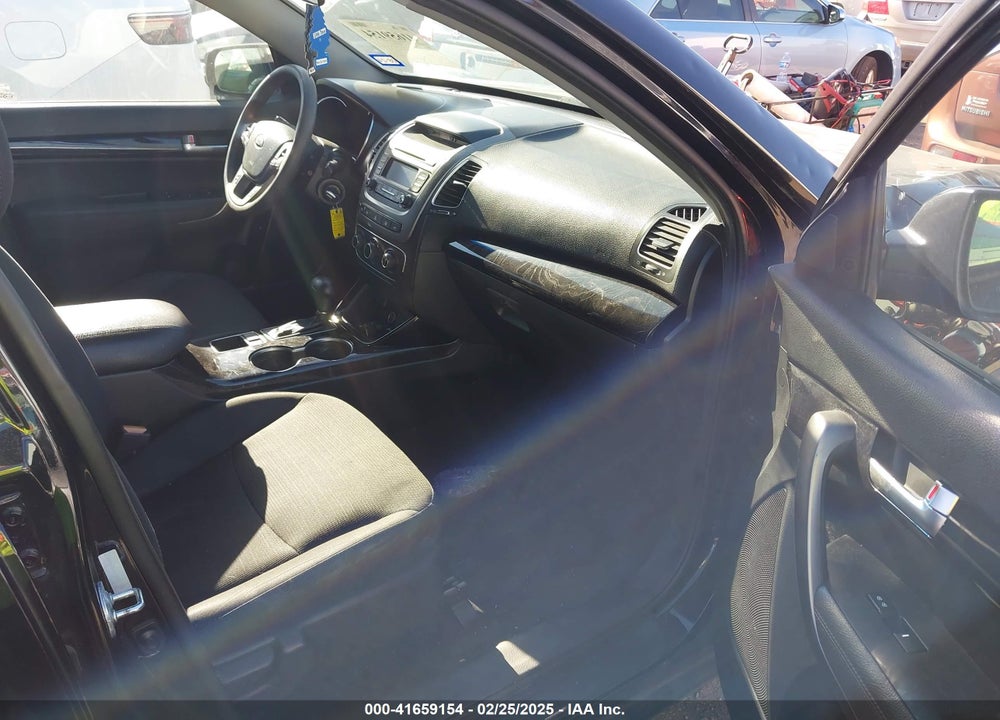 2014 KIA SORENTO VIN: 5XYKT3A62EG544733