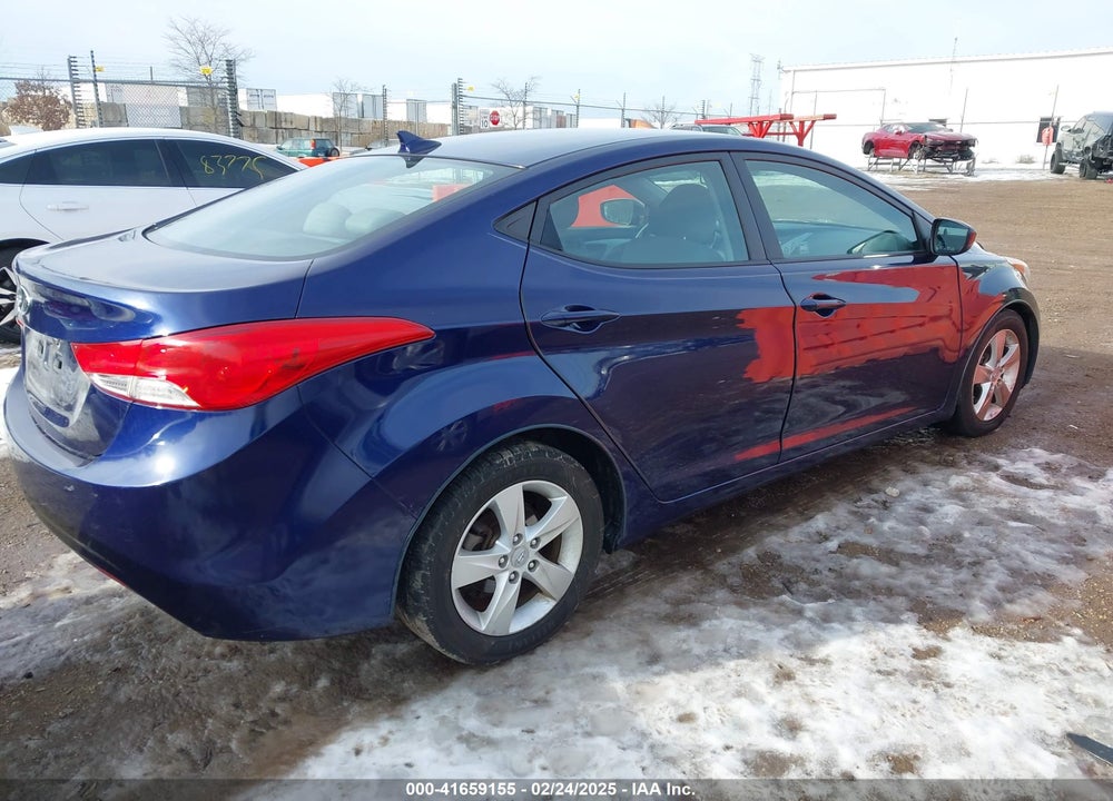 2012 HYUNDAI ELANTRA VIN: 5NPDH4AE7CH086216