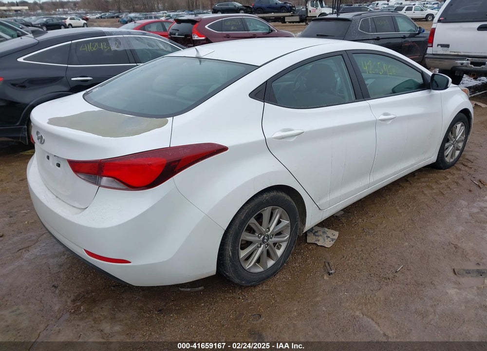 2015 HYUNDAI ELANTRA VIN: 5NPDH4AE6FH558460