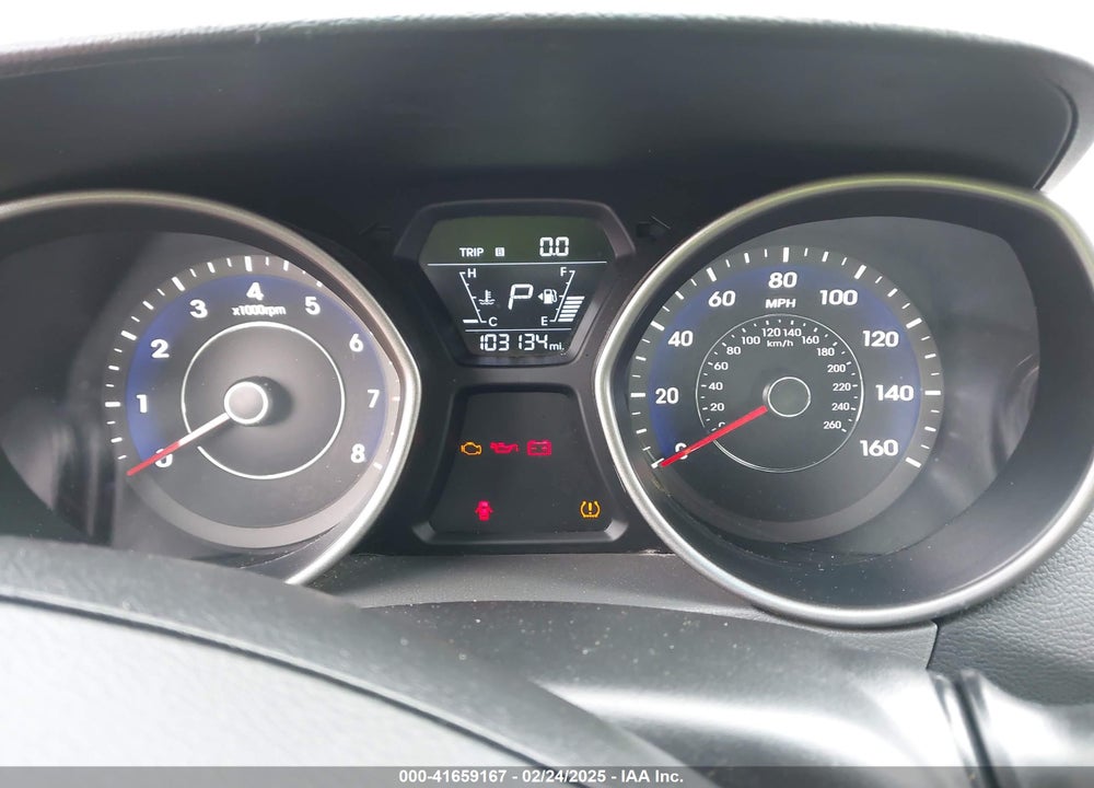 2015 HYUNDAI ELANTRA VIN: 5NPDH4AE6FH558460