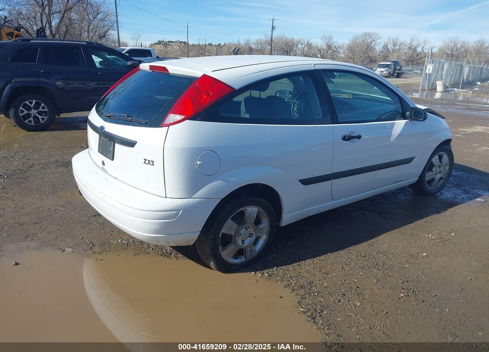 2003 FORD FOCUS ZX3 VIN: 3FAFP31333R106050