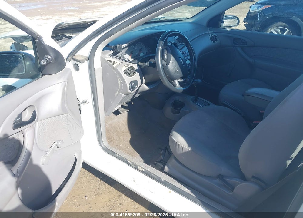 2003 FORD FOCUS ZX3 VIN: 3FAFP31333R106050