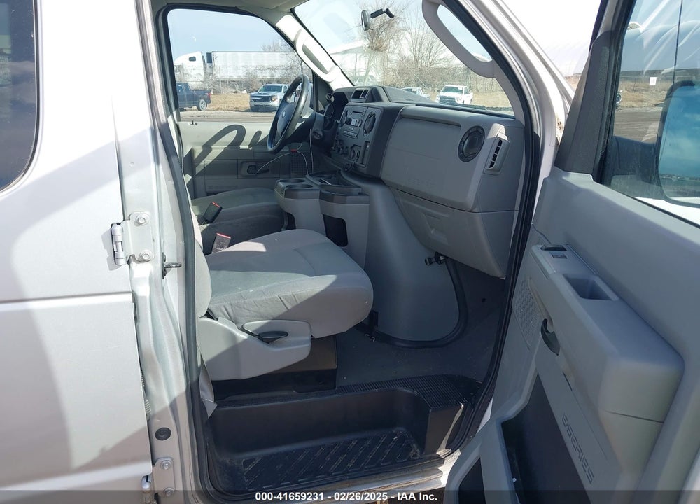 2010 FORD E-350 SUPER DUTY XL/XLT VIN: 1FBNE3BL8ADA65211
