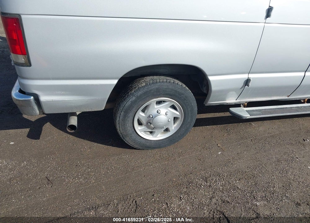 2010 FORD E-350 SUPER DUTY XL/XLT VIN: 1FBNE3BL8ADA65211