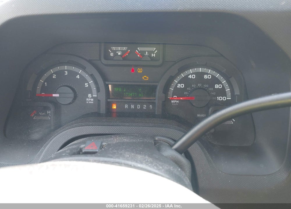2010 FORD E-350 SUPER DUTY XL/XLT VIN: 1FBNE3BL8ADA65211
