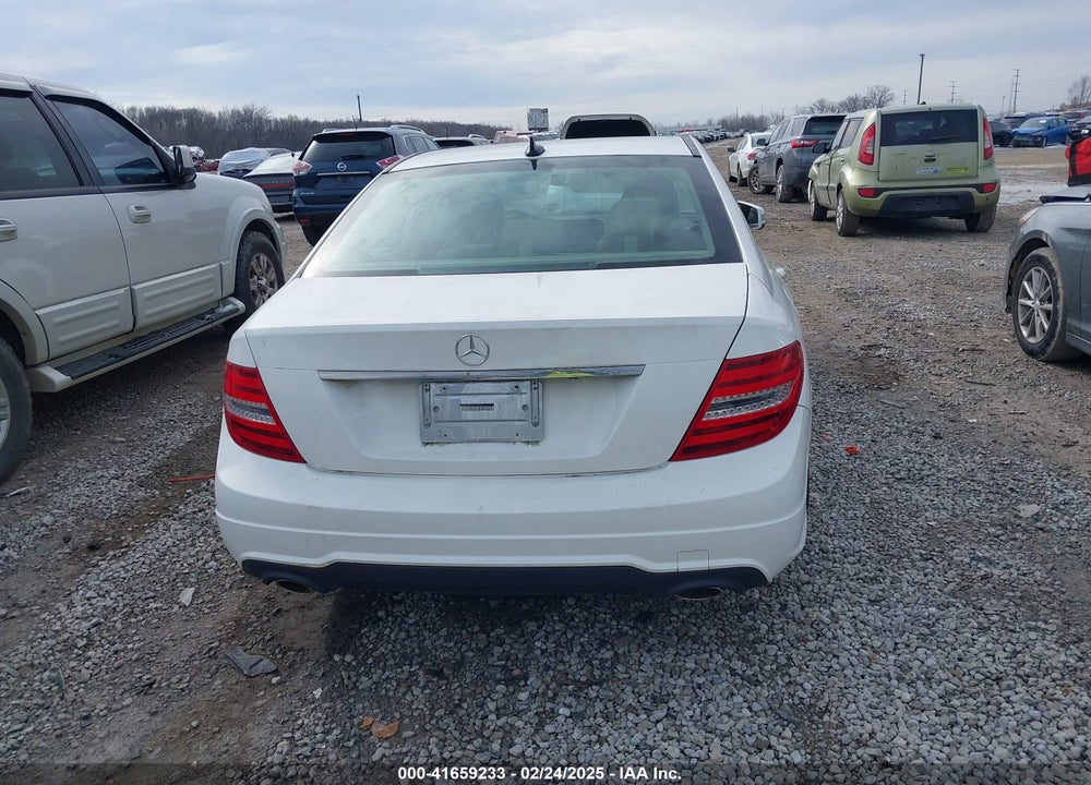 2013 MERCEDES-BENZ C 300 VIN: WDDGF8AB0DA785654