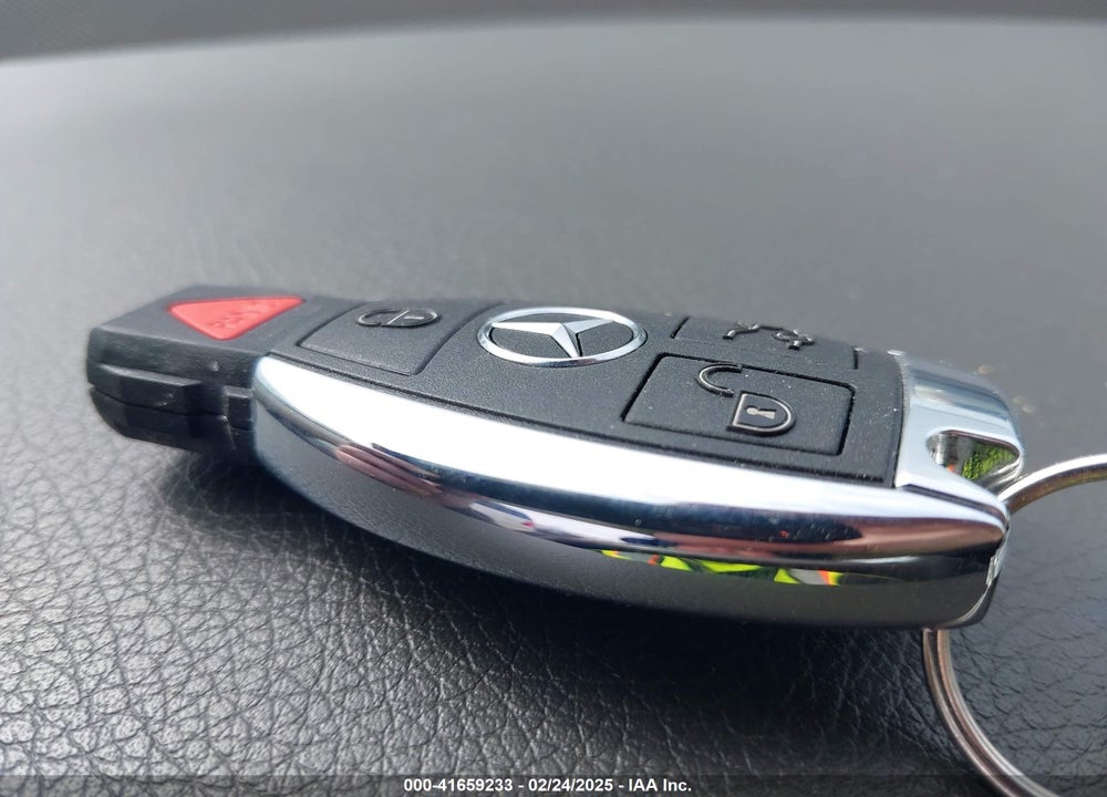 2013 MERCEDES-BENZ C 300 VIN: WDDGF8AB0DA785654