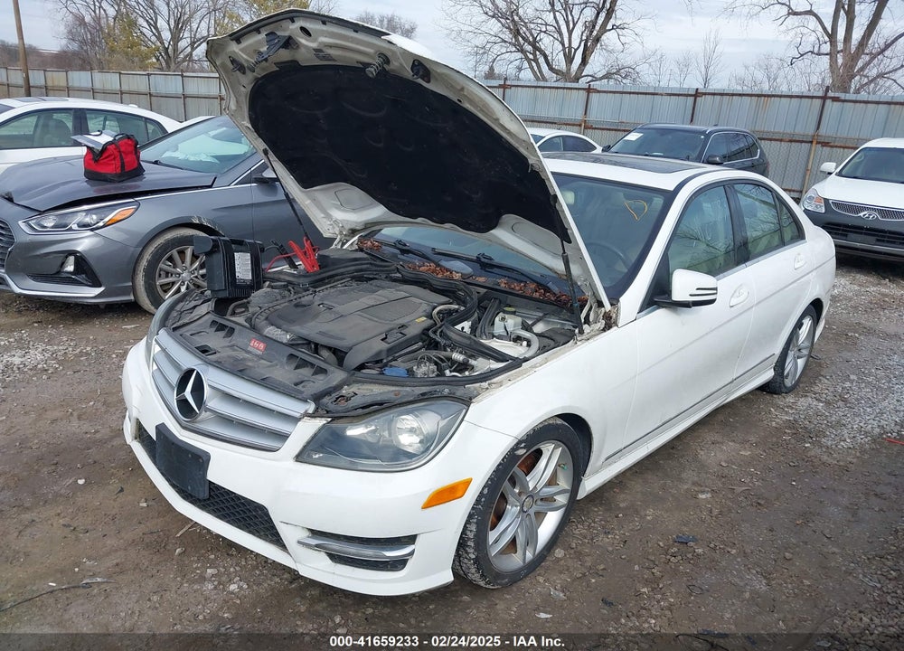 2013 MERCEDES-BENZ C 300 VIN: WDDGF8AB0DA785654