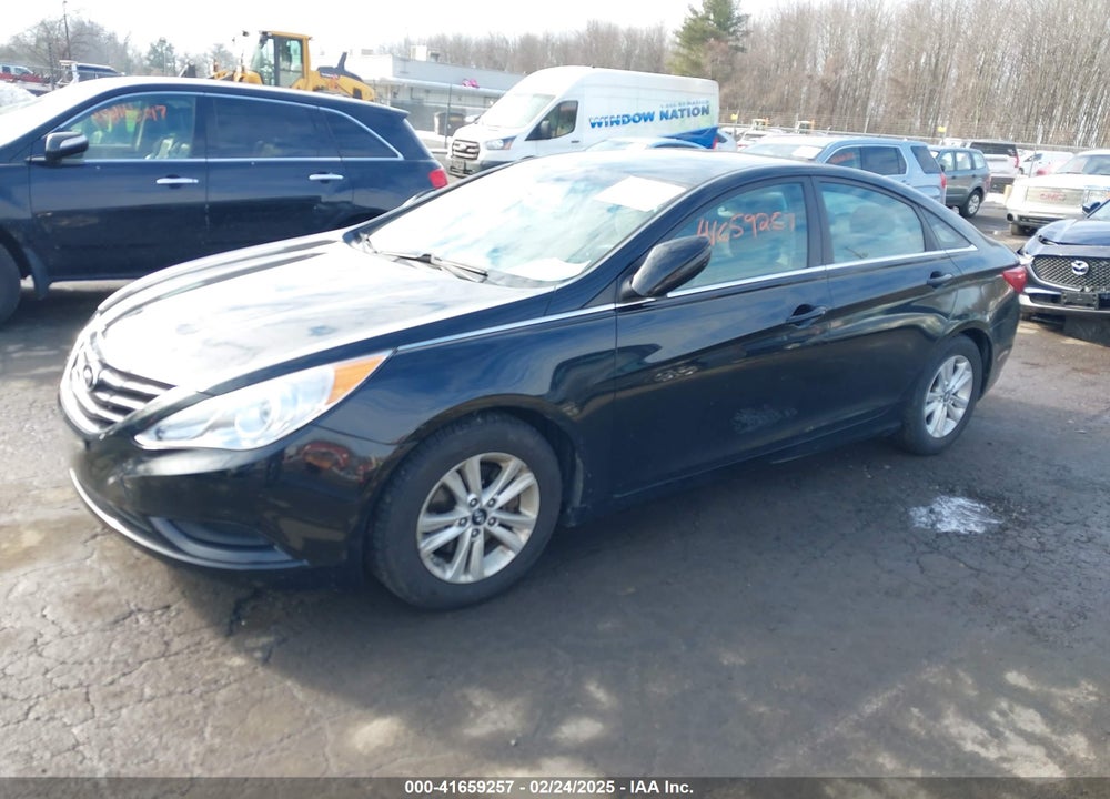 2011 HYUNDAI SONATA VIN: 5NPEB4AC2BH013872