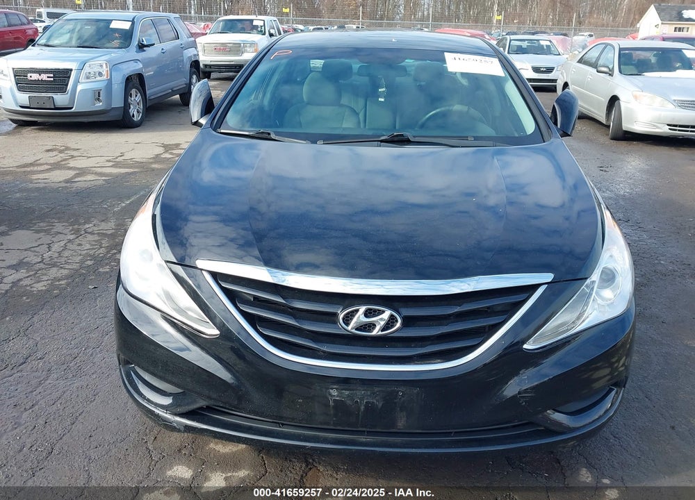 2011 HYUNDAI SONATA VIN: 5NPEB4AC2BH013872