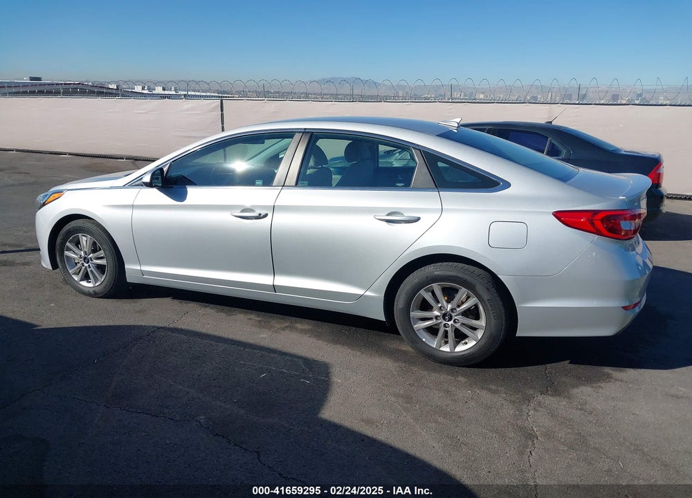 2017 HYUNDAI SONATA VIN: 5NPE24AF0HH454418