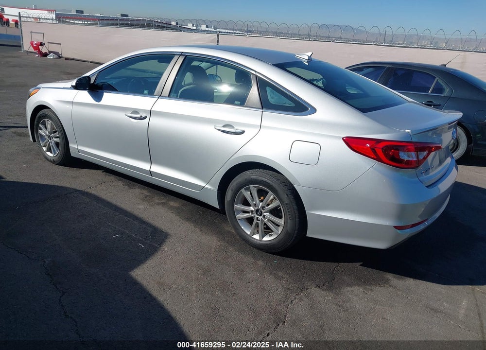 2017 HYUNDAI SONATA VIN: 5NPE24AF0HH454418