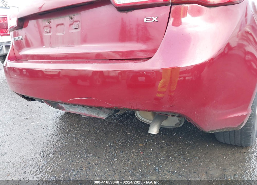 2011 KIA FORTE EX VIN: KNAFU5A23B5325174