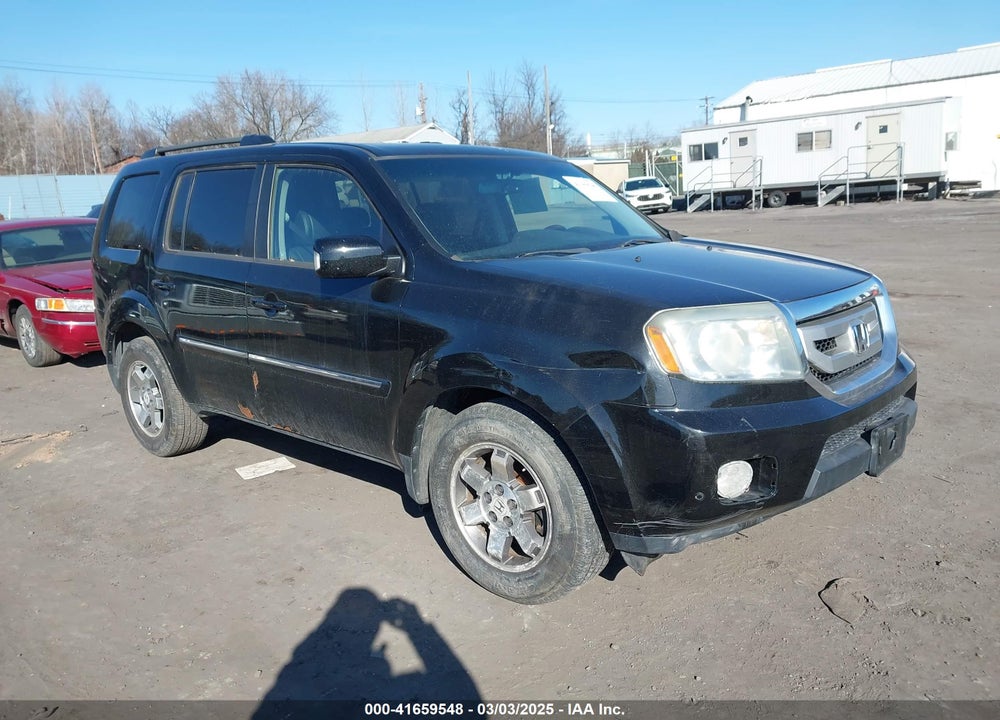 2011 HONDA PILOT TOURING VIN: 5FNYF4H96BB027428