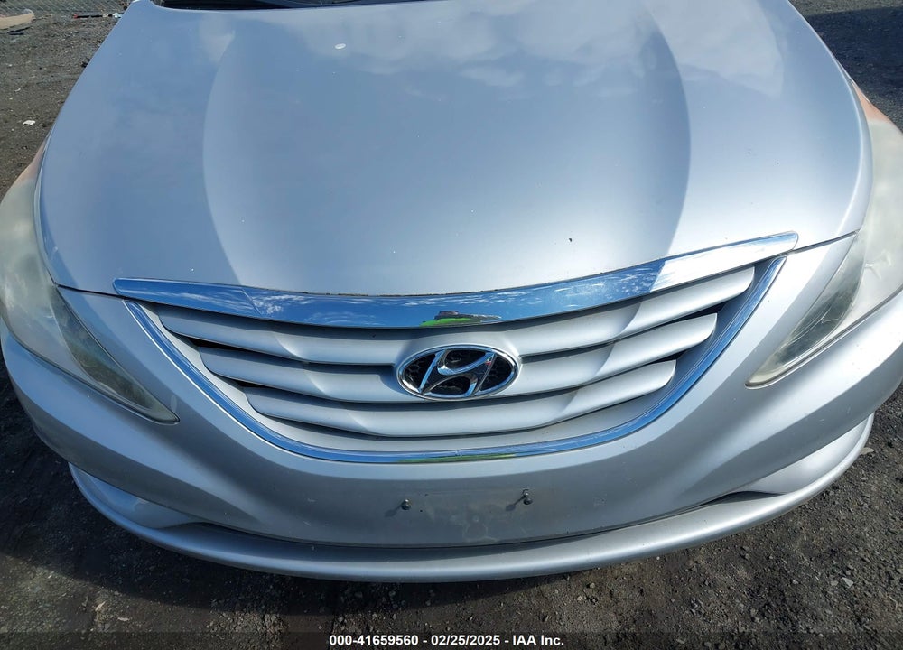 2011 HYUNDAI SONATA VIN: 5NPEB4AC3BH096227