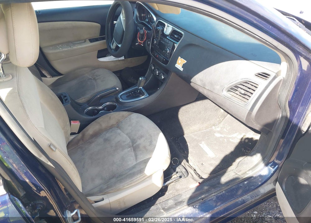 2013 CHRYSLER 200 VIN: 1C3CCBBB0DN627535