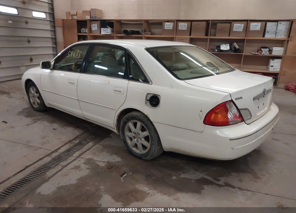 2000 TOYOTA AVALON XLS VIN: 4T1BF28B5YU006028