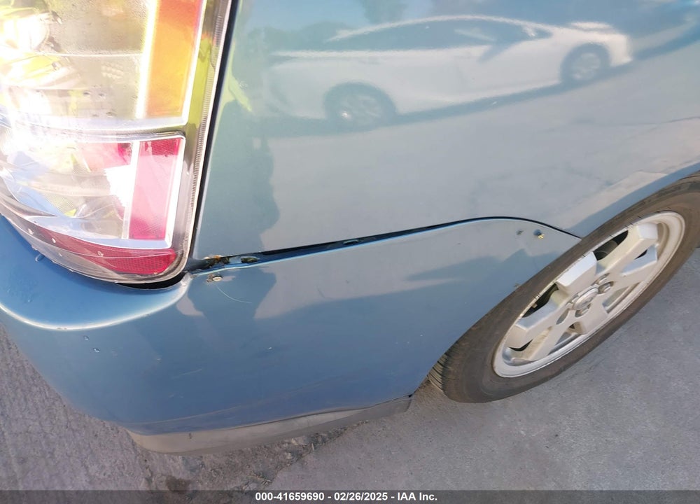 2004 TOYOTA PRIUS VIN: JTDKB20U840007401