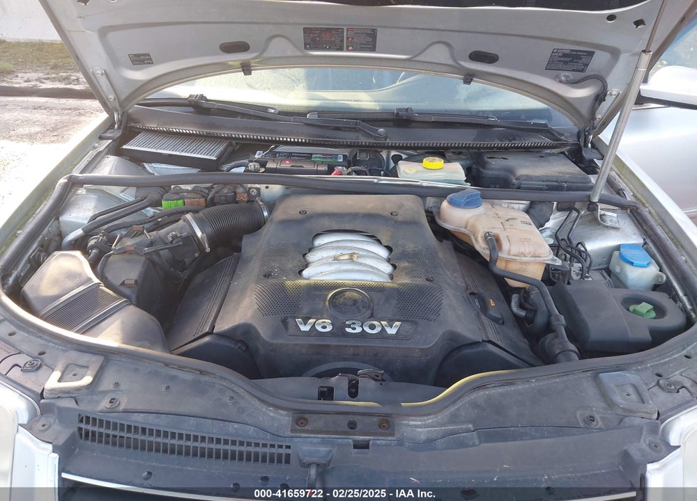 2004 VOLKSWAGEN PASSAT VIN: WVWRH63B34P057015