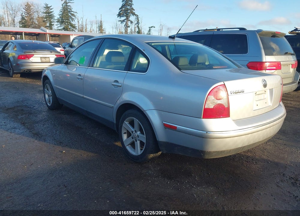 2004 VOLKSWAGEN PASSAT VIN: WVWRH63B34P057015