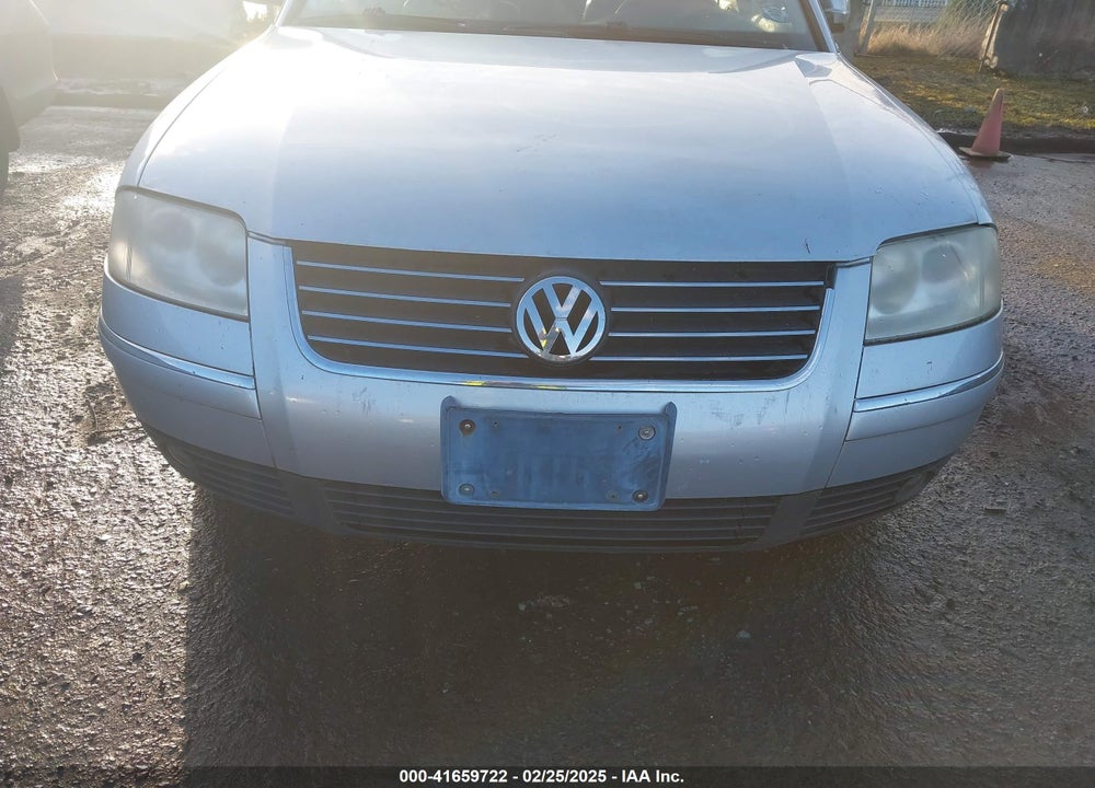2004 VOLKSWAGEN PASSAT VIN: WVWRH63B34P057015