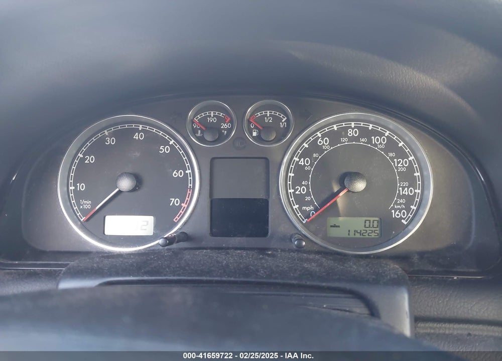 2004 VOLKSWAGEN PASSAT VIN: WVWRH63B34P057015